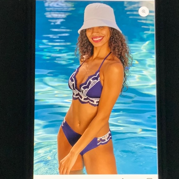 BECCA 2pc Bikini DELILAH Halter Top & Bottom. NWT - Picture 5 of 11